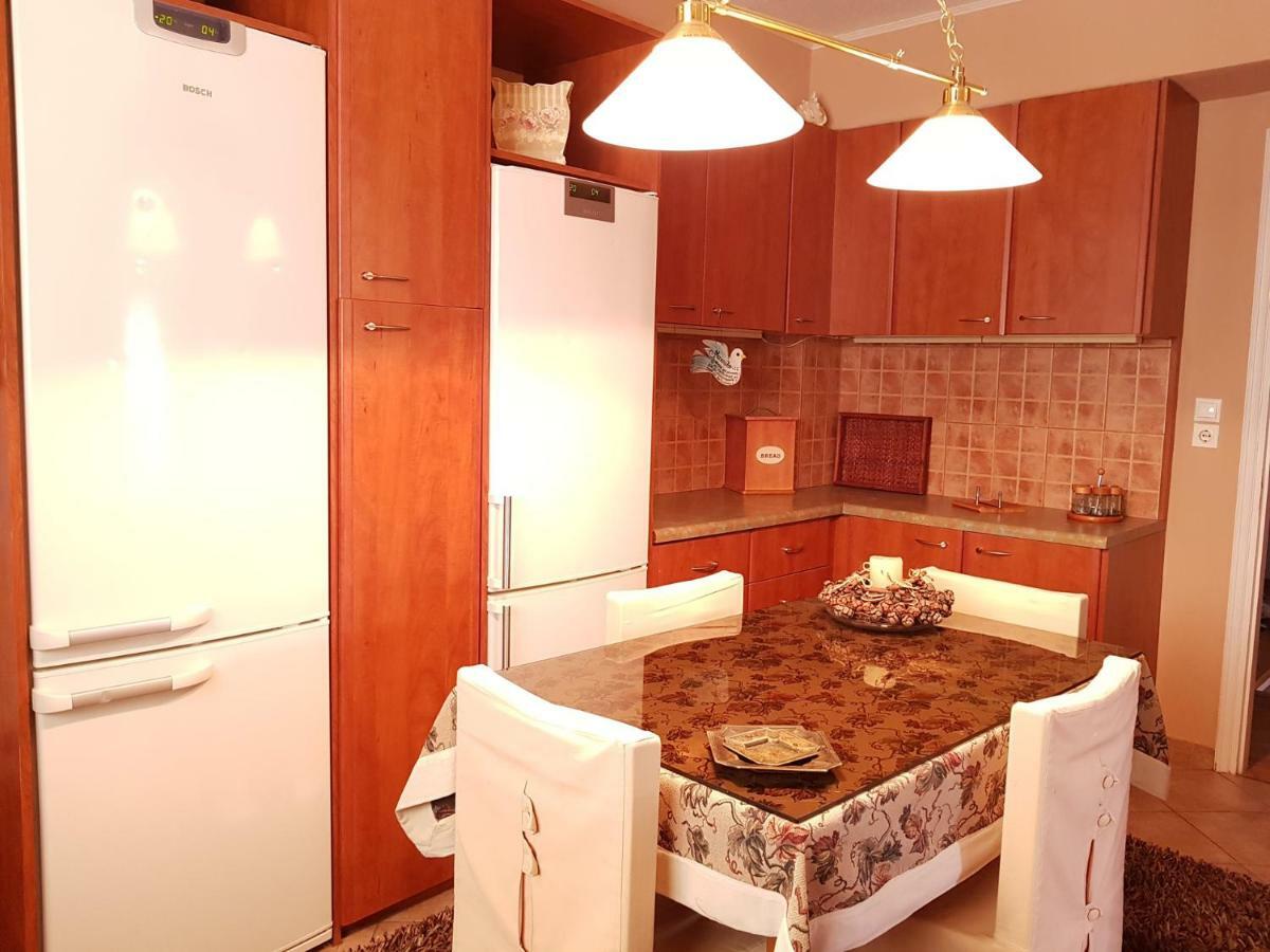 Villa Blue. Two Storey House, 100 Meters From Sea Rafína Exterior foto